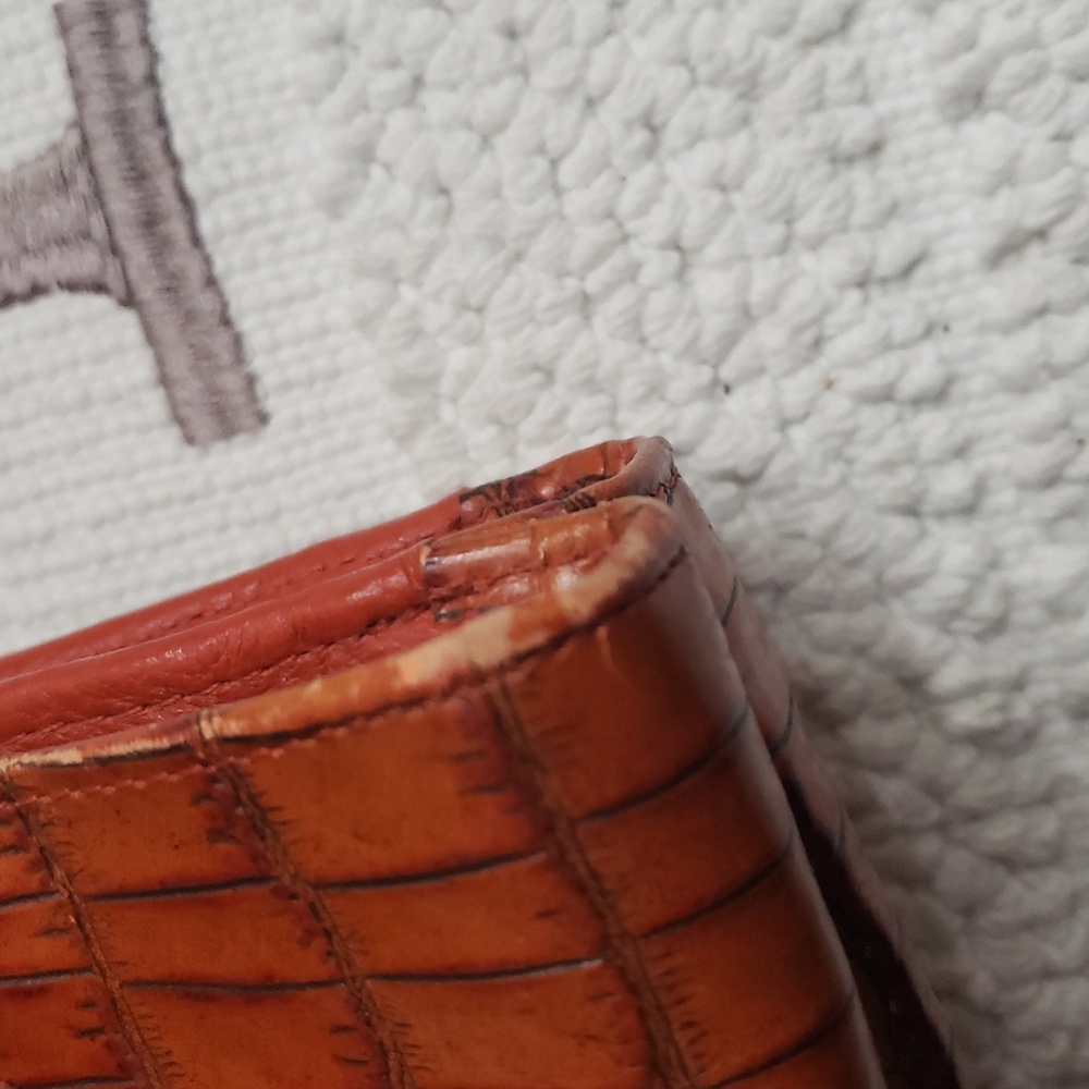 BRIGHTON ORANGE CROCODILE PATTERN CROSSBODY BAG - Picture 10 of 16